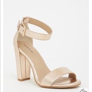 Torrid Rose Gold Block Strap Heel, size 10